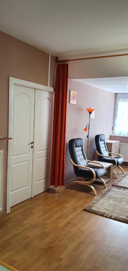 Cserkeszőlő Venusz Apartman מראה חיצוני תמונה
