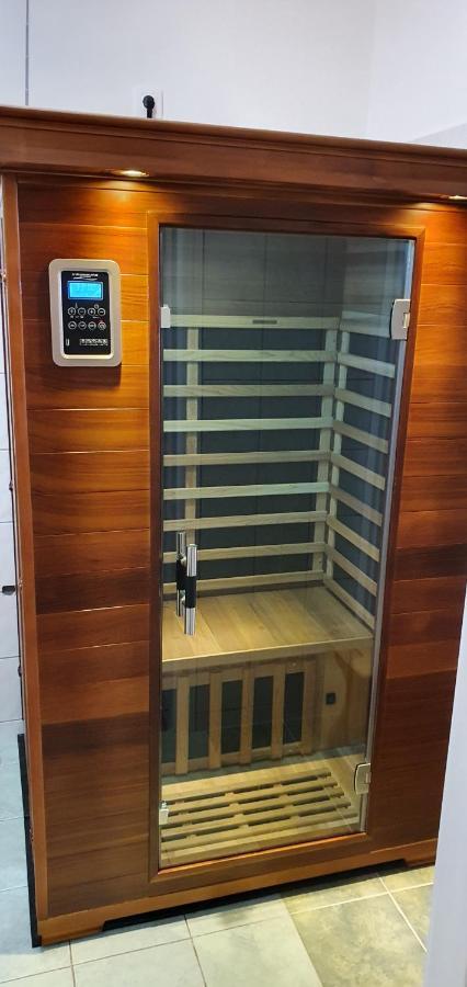 Cserkeszőlő Venusz Apartman מראה חיצוני תמונה